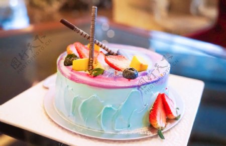 网红星空蛋糕蓝紫色草莓