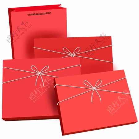 三个红色礼品盒子