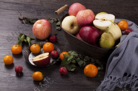 新鲜水果雪梨苹果桔子等实物图摄影图1
