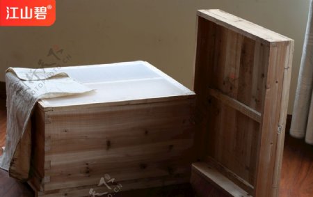 今丰农场江山碧的中蜂养殖蜂箱