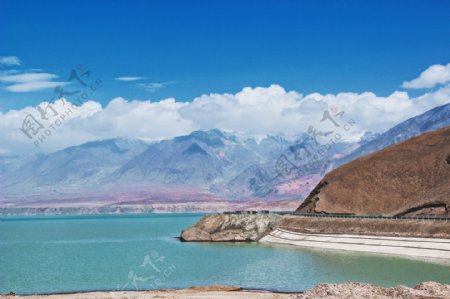 新疆高原湖