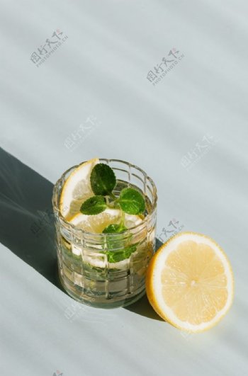 柠檬茶饮料柠檬饮品背景素材