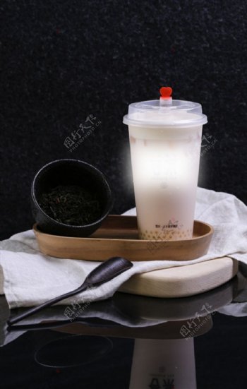 奶茶珍珠饮品