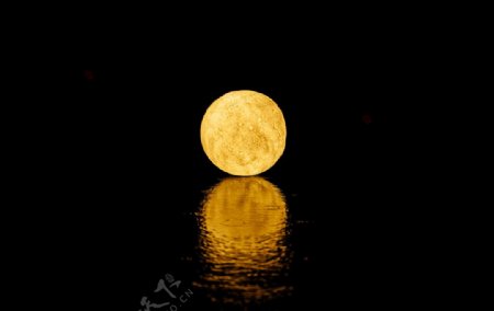 月亮水面传统节日背景素材