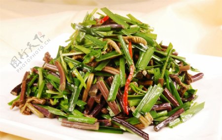 韭菜炒蕨菜