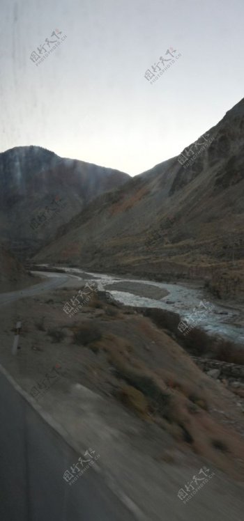 高山峡谷风景图片