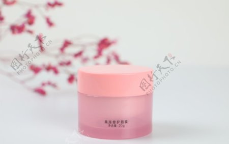 粉色美容化妆品盒子图片