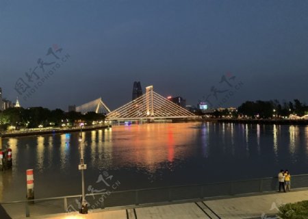宁波老外滩灯光夜景图片