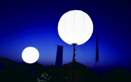 野营照明灯图片